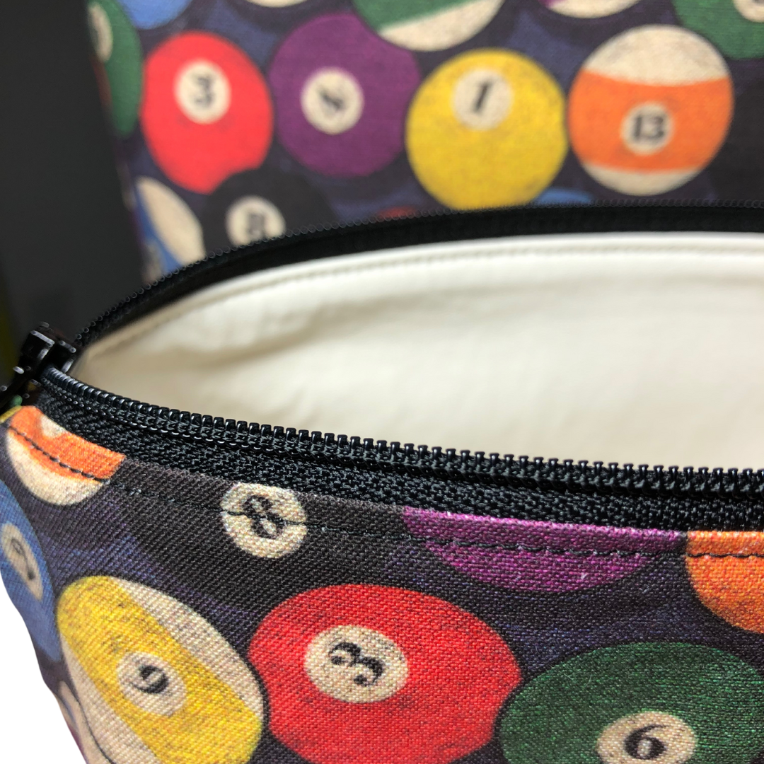 vinyl lining of pool ball makeup bags