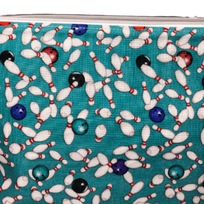 small makeup bag for bowler