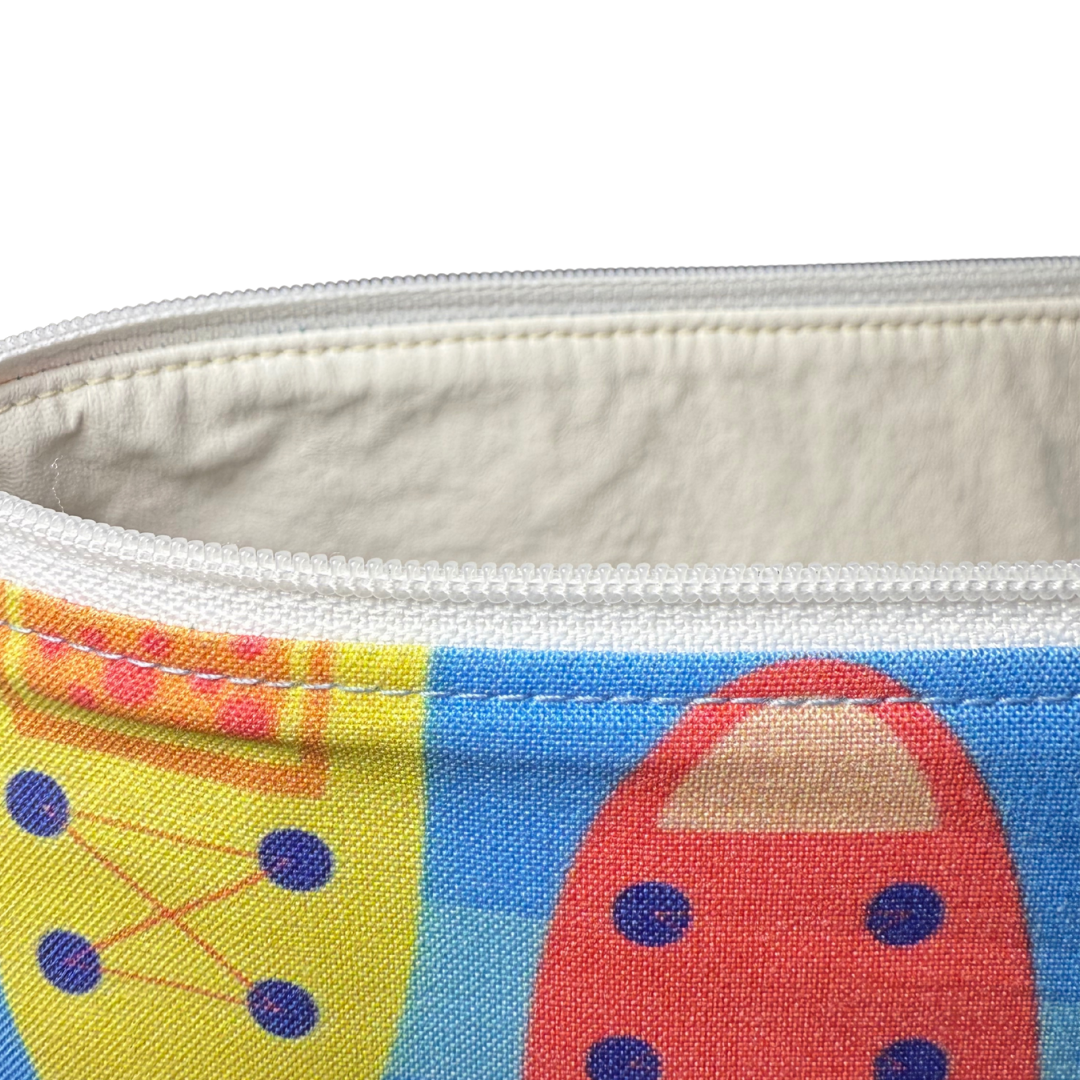 vinyl lining inside paddleboard makeup bag